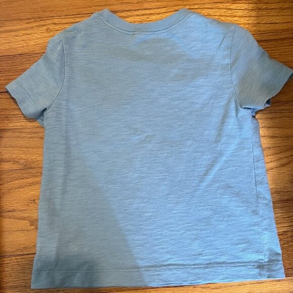 Old Navy Oversized Flap-Pocket T-Shirt for Toddler Boys - Picture 2 of 2